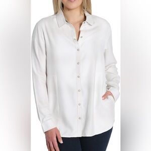 JACHS Girlfriend Women’s Cream Button Down Shirt